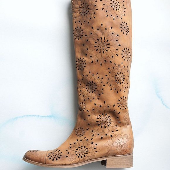 Anthropologie Foxglove Soft Leather Cut Out Boots - Picture 2 of 9
